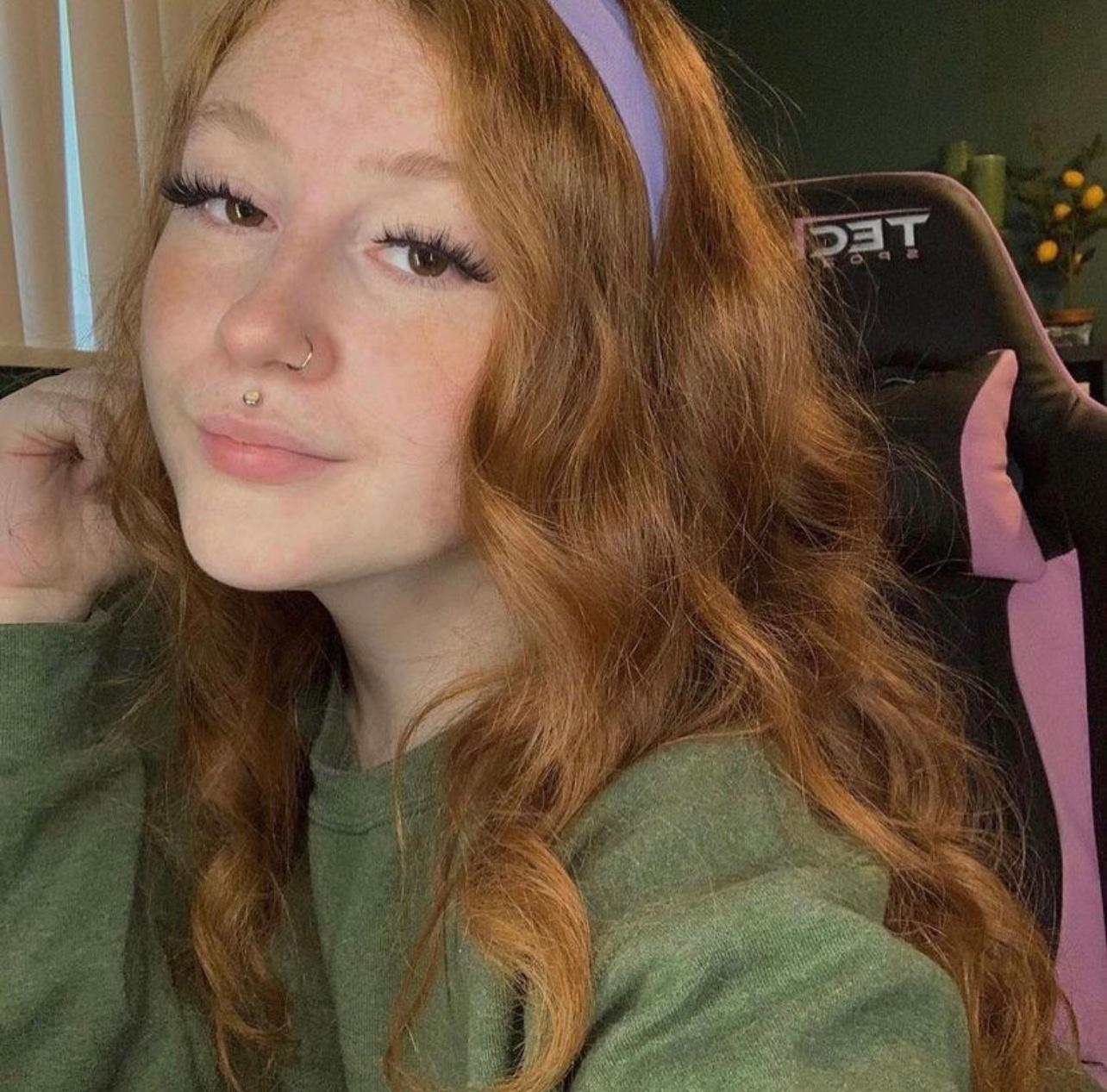 Escort available for hookup Escort available for hookup