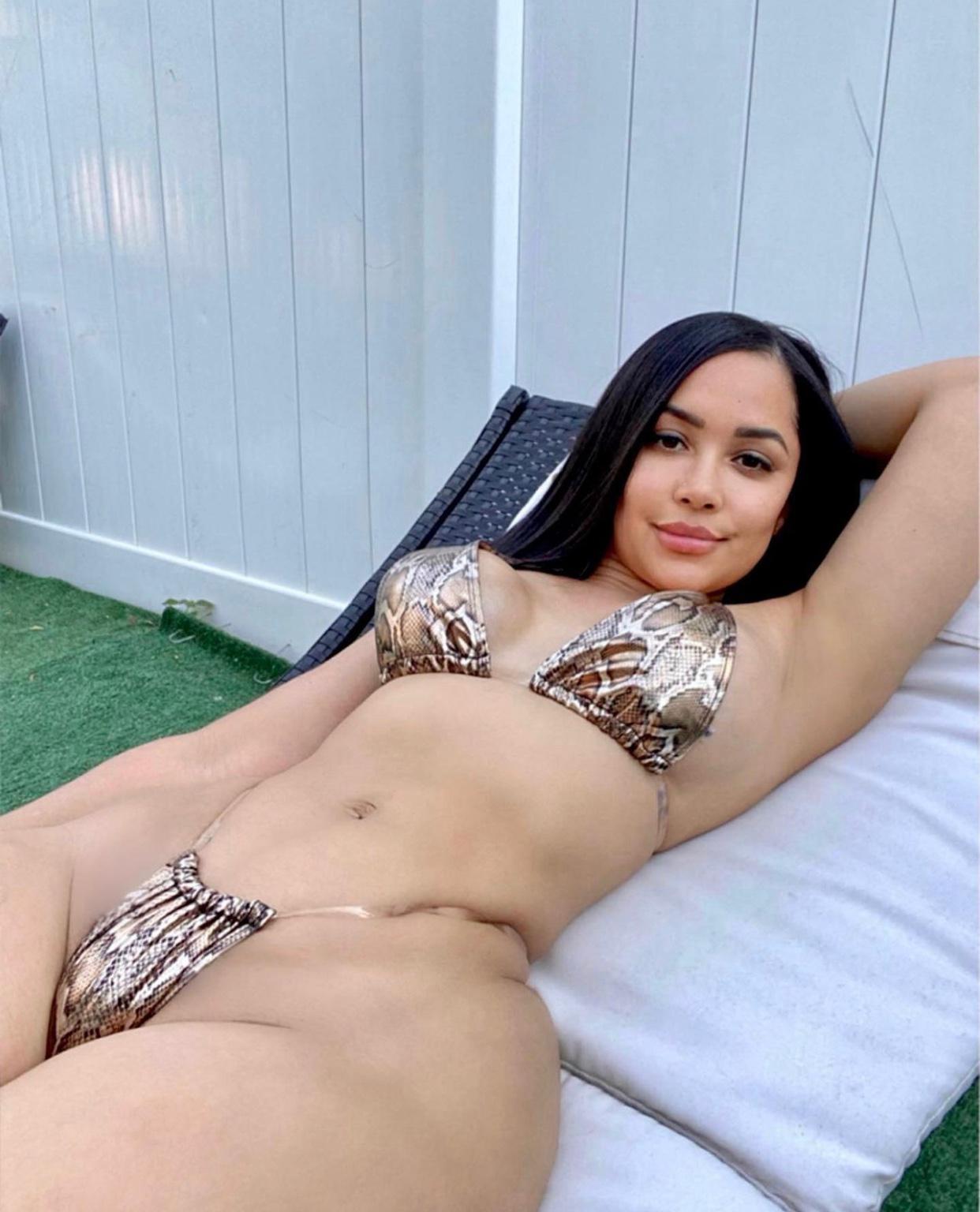 Hi sweetie, I’m available for hookup Hi sweetie, I’m available for hookup