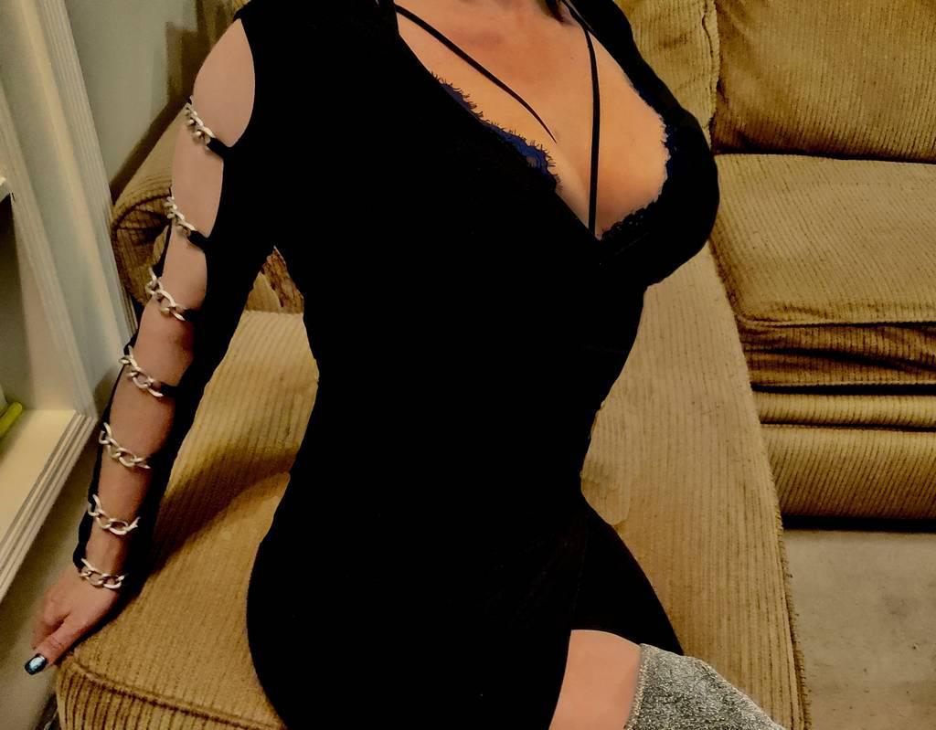 Men's Night! - 3Some with Hot Sexy Male Guest from Toronto Men's Night! - 3Some with Hot Sexy Male Guest from Toronto