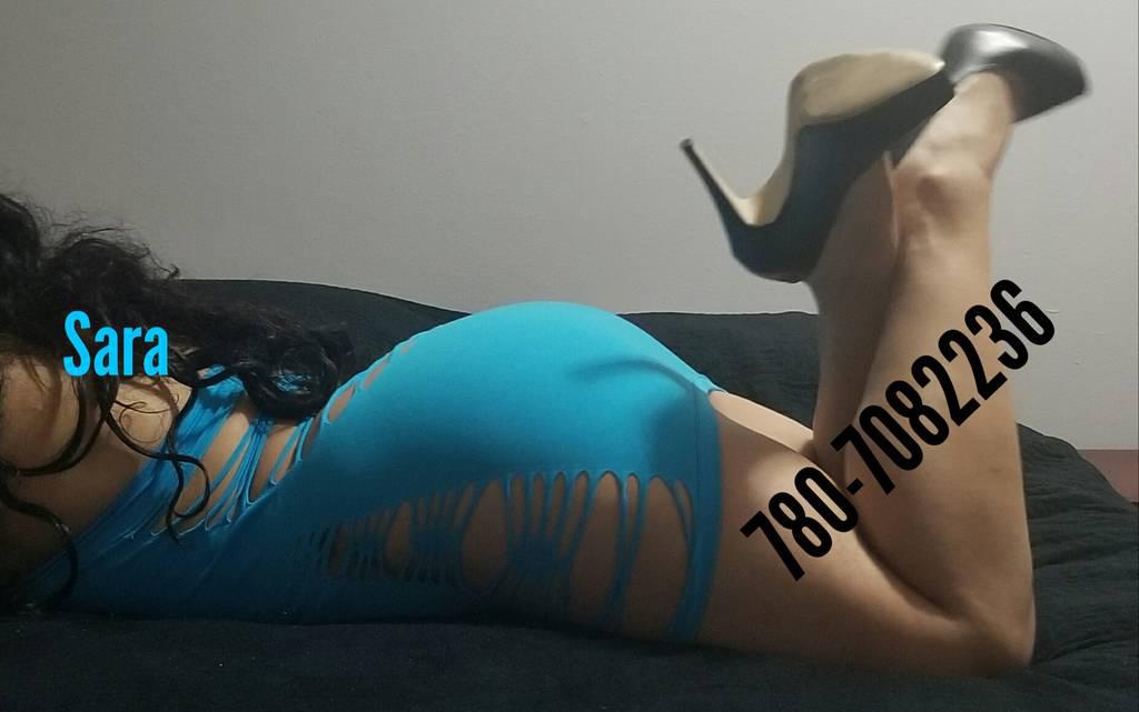 LATINA WILD CURVY TESTY ( JUICY )) LATINA WILD CURVY TESTY ( JUICY ))