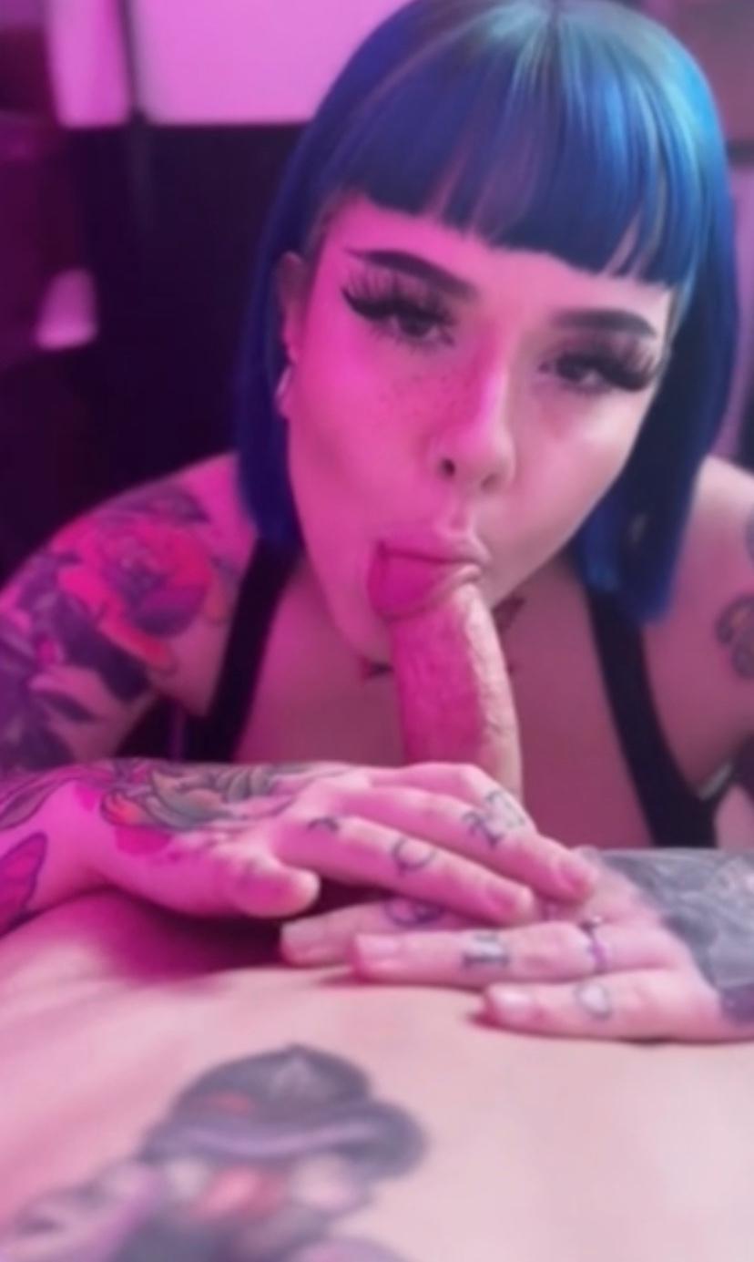 Available for hookup๐๐๐ฆ24/7 Available for hookup๐๐๐ฆ24/7