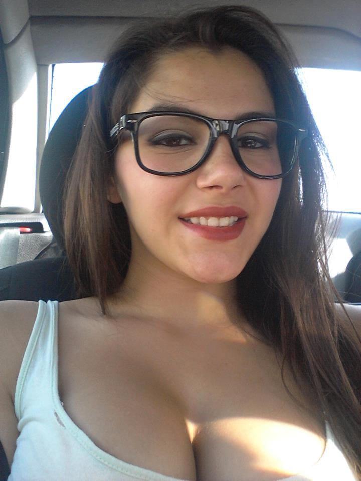 Am available for hookup day and night Am available for hookup day and night