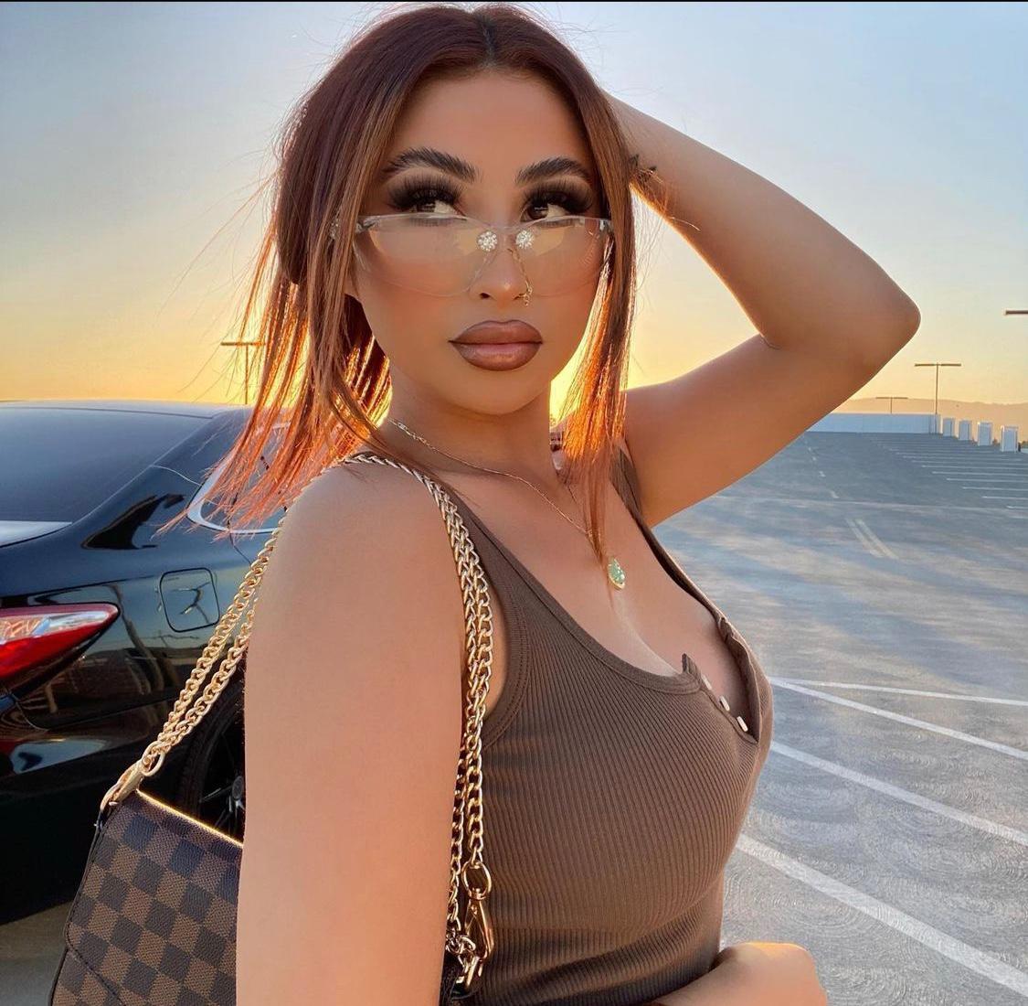 I’m available for 24 service I’m available for 24 service