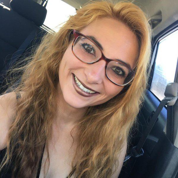 Meet Cassie for all exclusive fun Meet Cassie for all exclusive fun