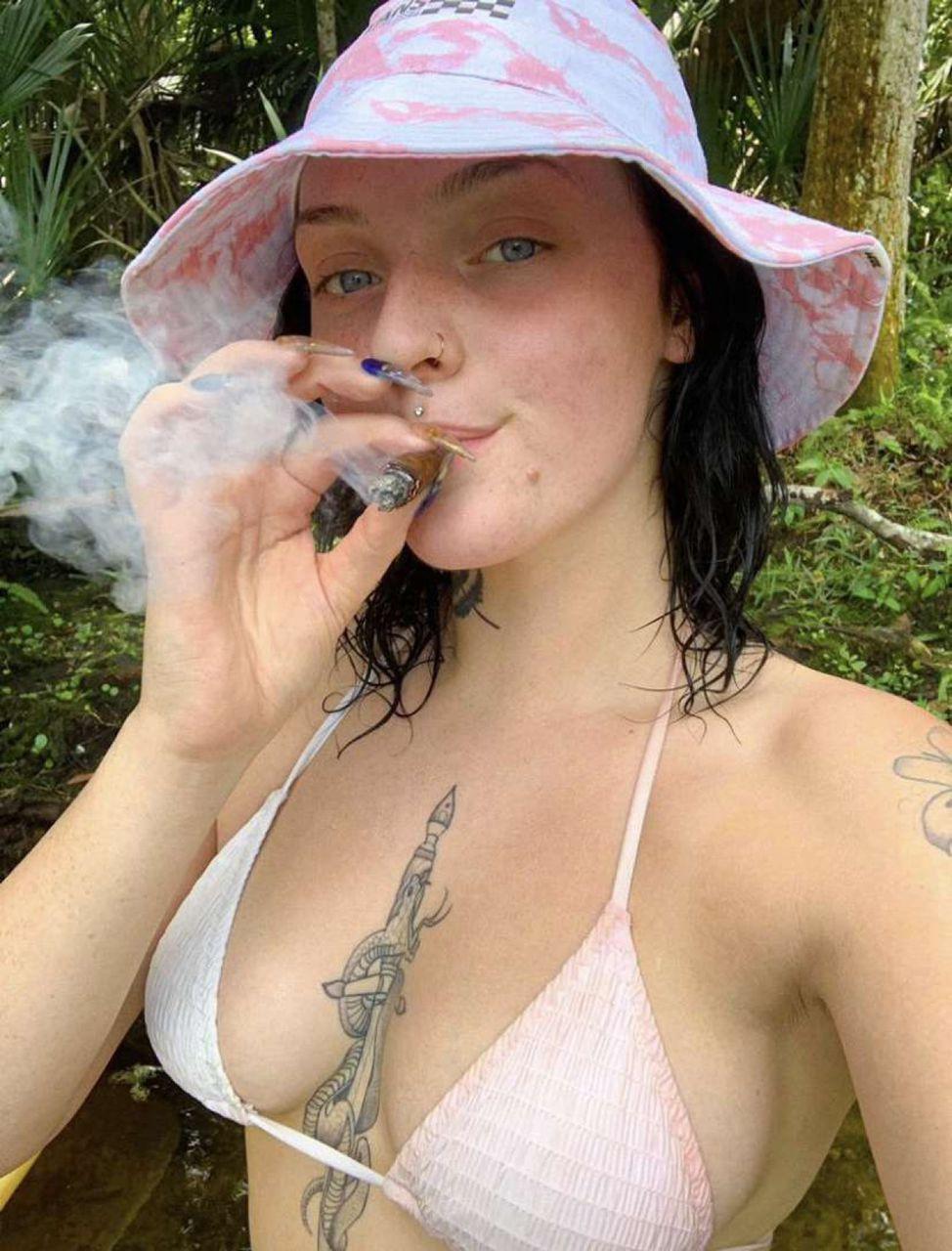 DOWN FOR FUN AND HOOKUP πππ¦ DOWN FOR FUN AND HOOKUP πππ¦