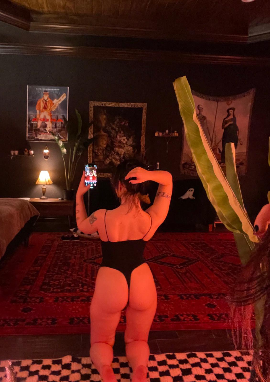 Escort ready to meet up Escort ready to meet up