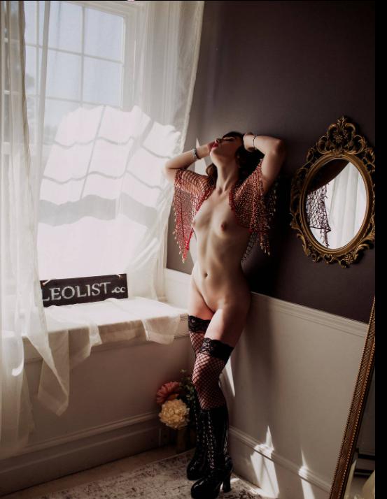 Intellectual Rare Package, Sensual Yaletown Girl Next Door】 Intellectual Rare Package, Sensual Yaletown Girl Next Door】