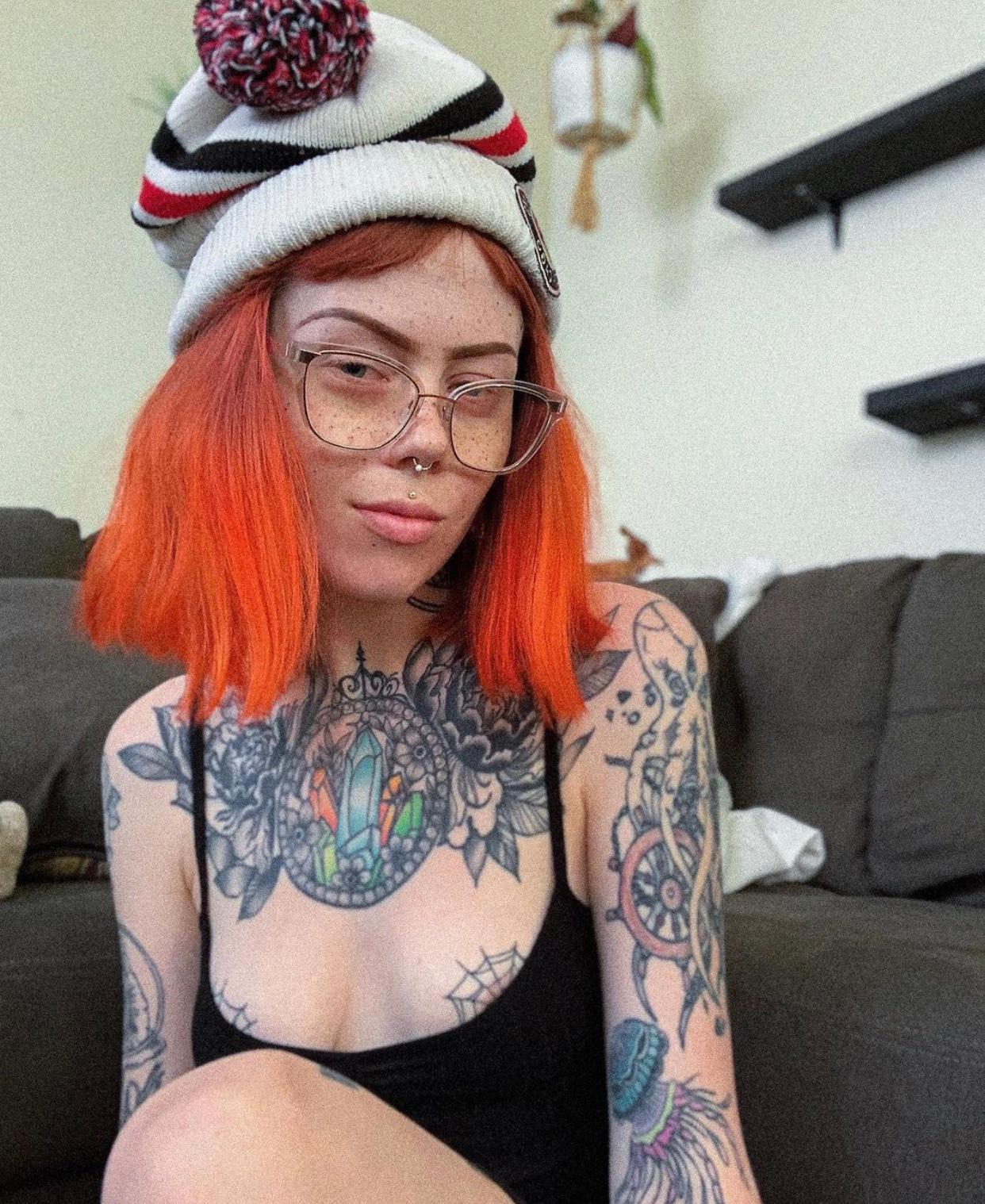 Naughty Lisa here to pleasure π₯΅π₯΅ππ₯΅π₯΅ Naughty Lisa here to pleasure π₯΅π₯΅ππ₯΅π₯΅