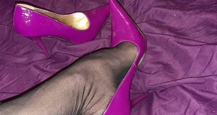 Available to Playmates looking for a third party to play XOX Available to Playmates looking for a third party to play XOX