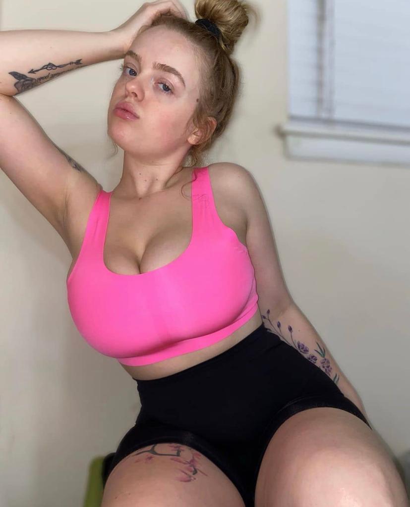 I’m available for both anal incall and outcall service I’m available for both anal incall and outcall service