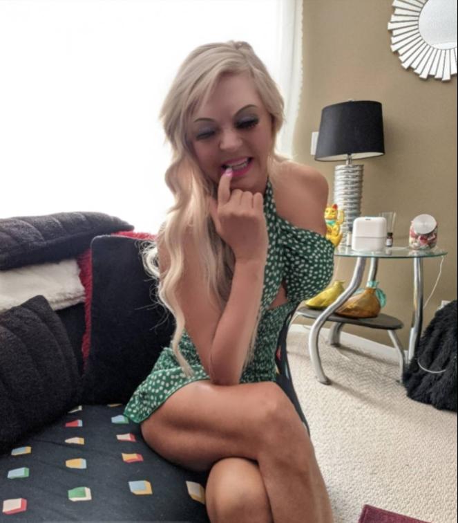 your classy sexy mature blonde allie huggins!! NEW PICTURES! your classy sexy mature blonde allie huggins!! NEW PICTURES!