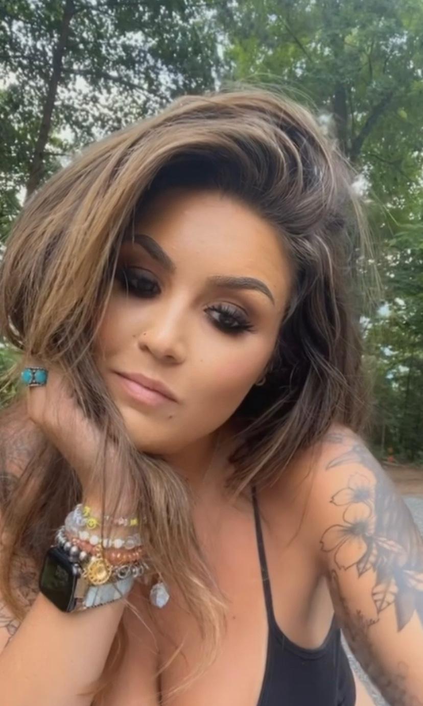 Hello gentlemen Would you like to meet up tonight I’m available for incalls & Ou Hello gentlemen Would you like to meet up tonight I’m available for incalls & Ou