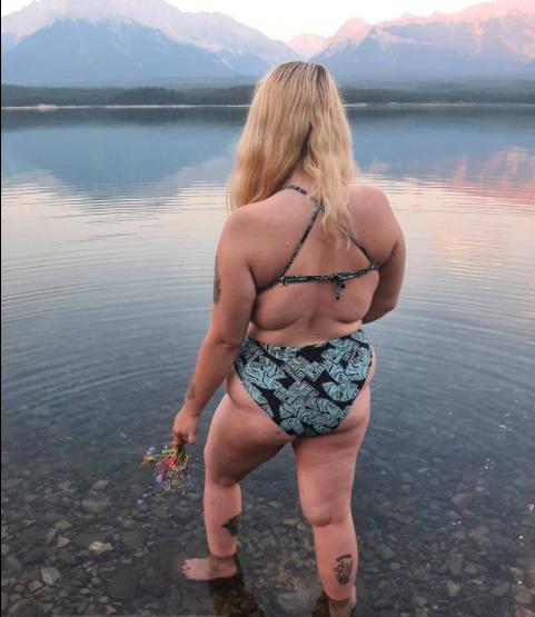 Let Little Lexi Lou Who Please You Let Little Lexi Lou Who Please You