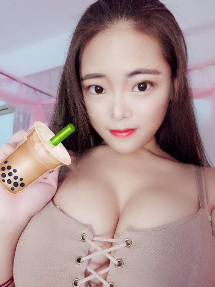 24 year old University student. escort service. sensual Body Rub 24 year old University student. escort service. sensual Body Rub