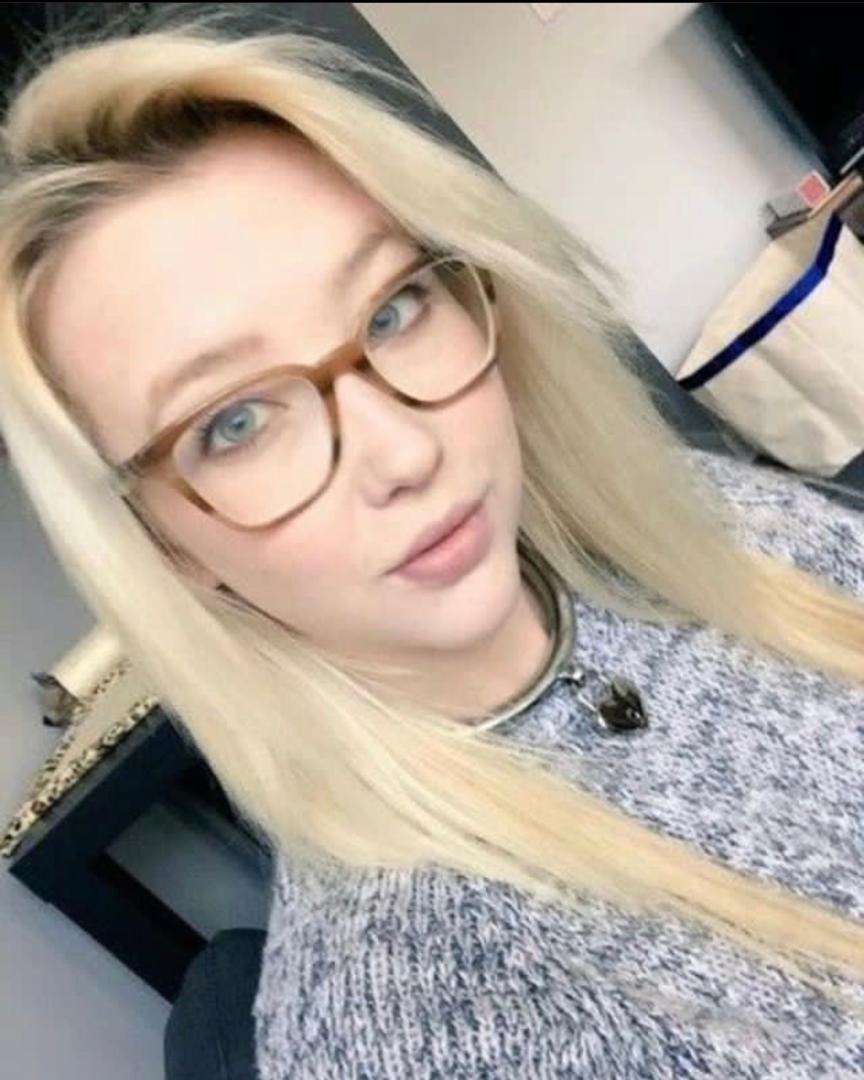 I’m available for hook up and deep massage I’m available for hook up and deep massage