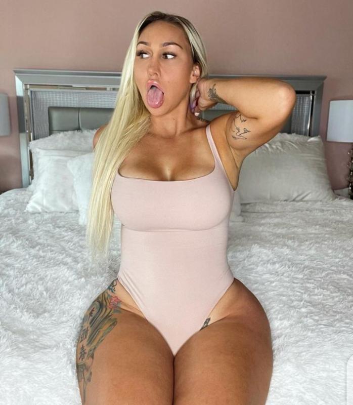 I'm the real horny 💦 mature girl you're looking for....I squirt 2289004544