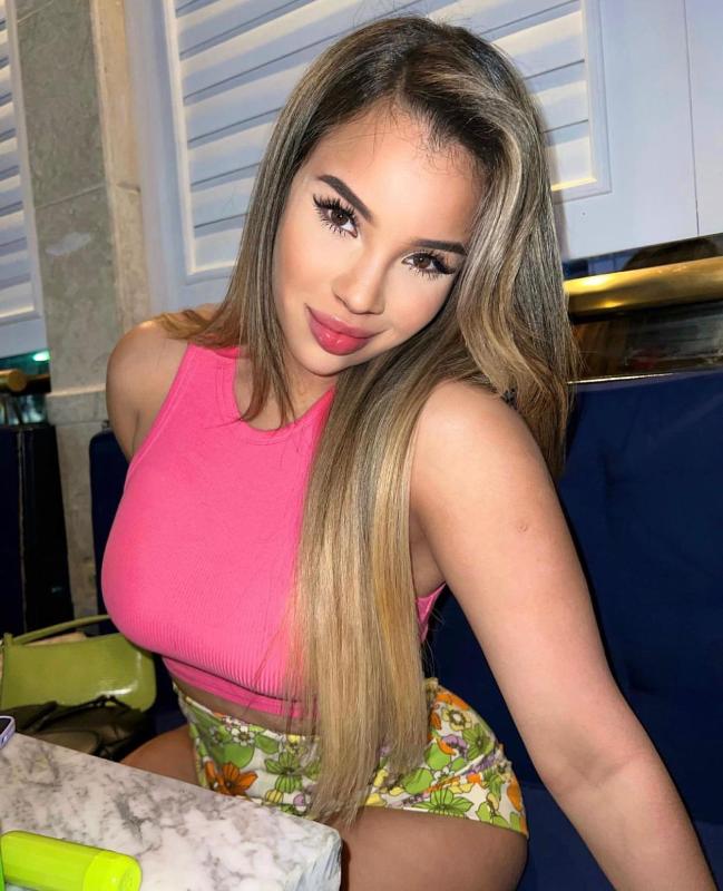 😍😋🥰 587 410 0885 My name is Leticia FACETIME do all kinds of services