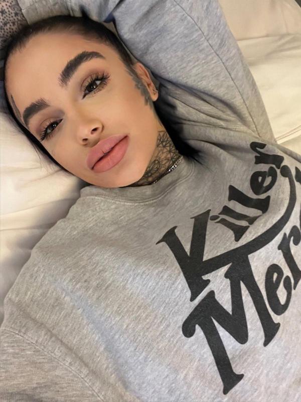 AVAILABLE FOR HOOKUP 🥰🍆🍑💦