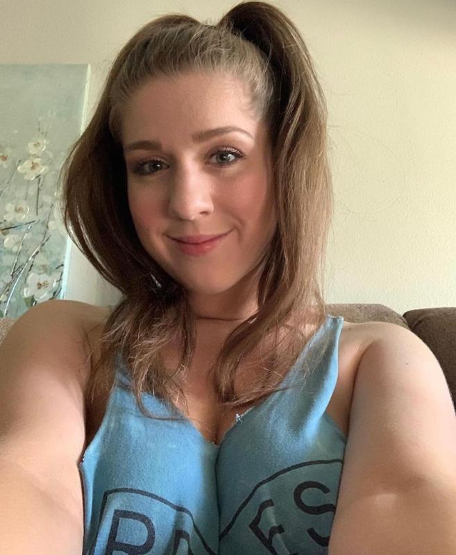 I’m available for hookup, incall and outfall service