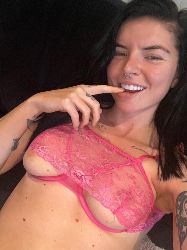 I’m down to f***k 🍑🍆 SC: 👻 Smartyrichway20. My cell number…..319-343-5039