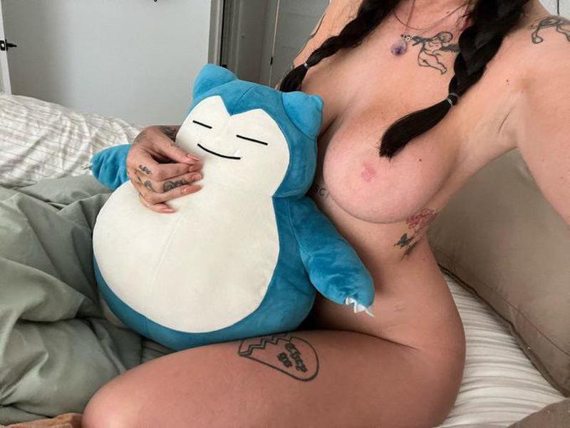 I’m available 🍆🍆🤤🤤👿👿📌