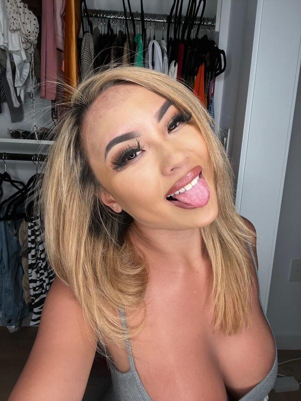Beautiful Unique Horny Asian American🍑💦Available!!!!