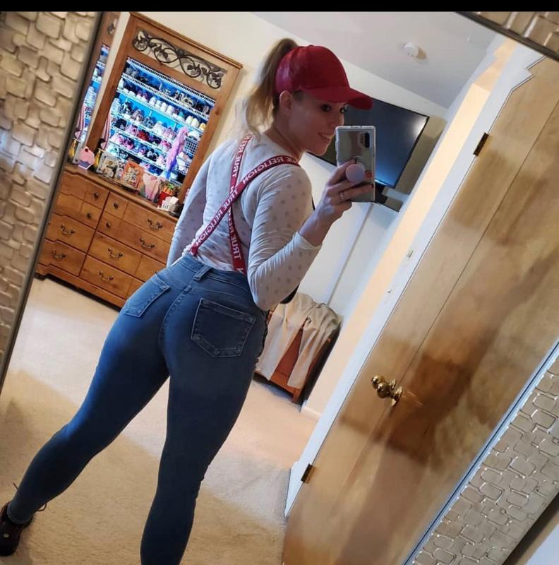 Escort … (847) 264-4166