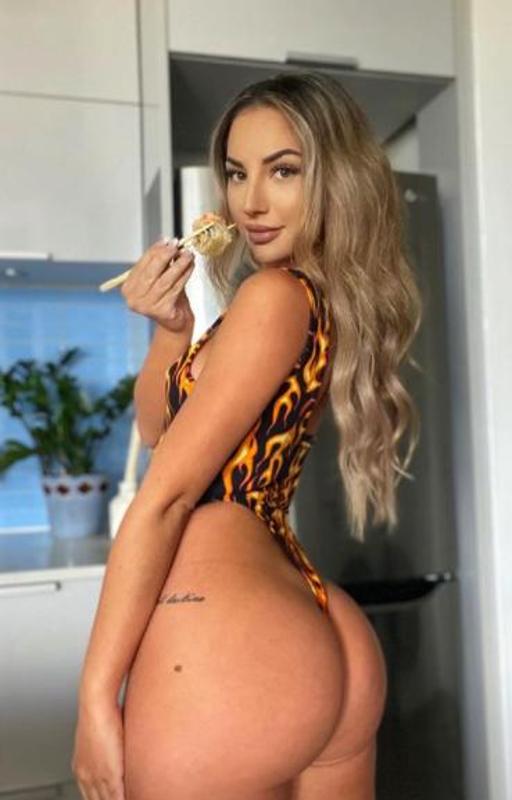 Sloppy Sexy girl 💥 HUGE PEACH 💖 SPECIAL SERVICE FOR ANY GUYS