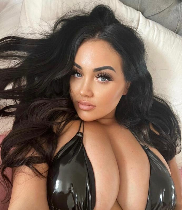 Available for,i do facetime fun and video selling at best rate,Snapchat:•Availab