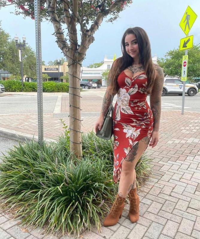 FLORIDA HOOK UP AVAILABLE 💯💋