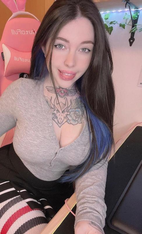 Hot 🥵 Sarah Snapchat: Sarahvandelle22,,,, cell phone: (610)-910-5219