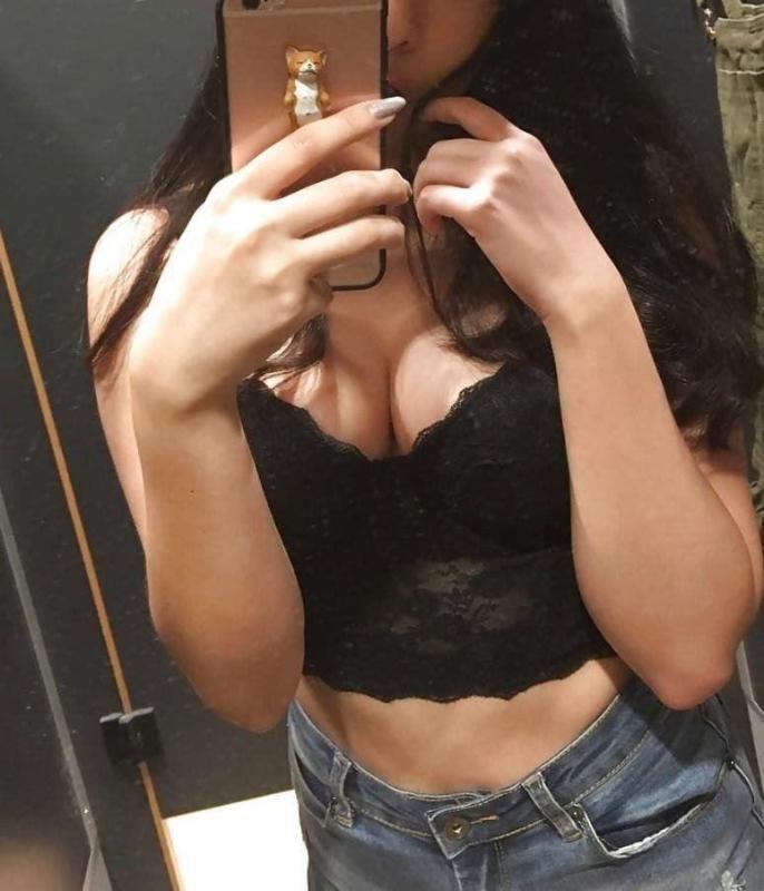 23 year old University student. escort service. sensual massage