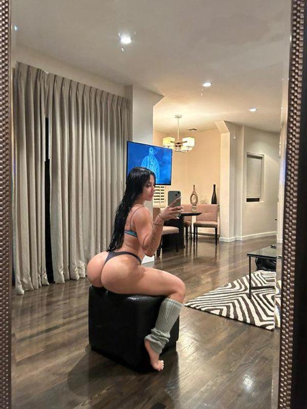 PETITE BABY 👅👅🫣) snapchat(dont.tapin)text me (917)526-8610 👅💦