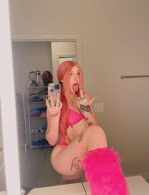 Hot local escort🍑🍑 down to hookup 🍆