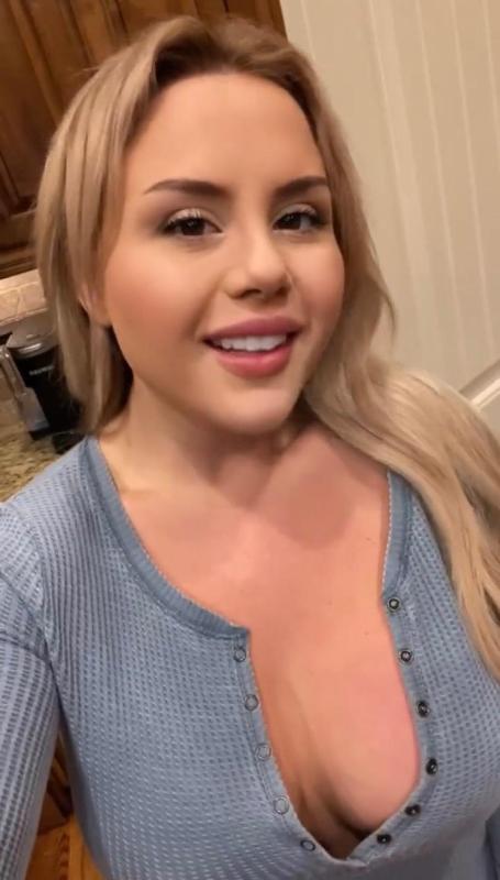 Hi, I’m Sarah available for hookup just a text away