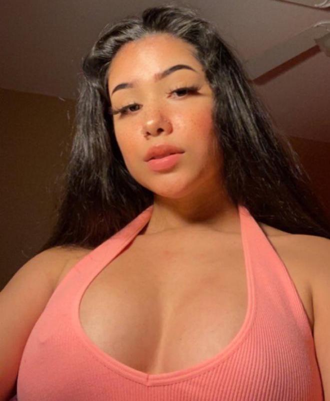 I am available right now YoungHott$exy Classy and Wettext me (405) 373-6470