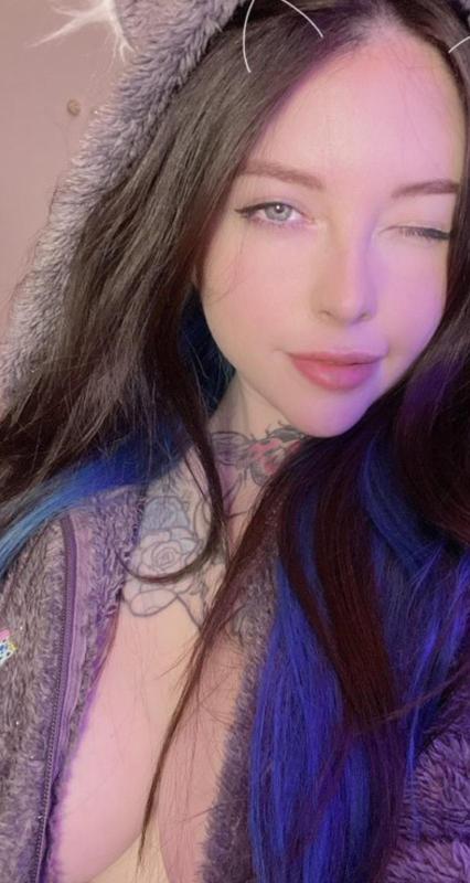 Escort Available for hookup ✅🍑🌶HMU on snap: Potwell12