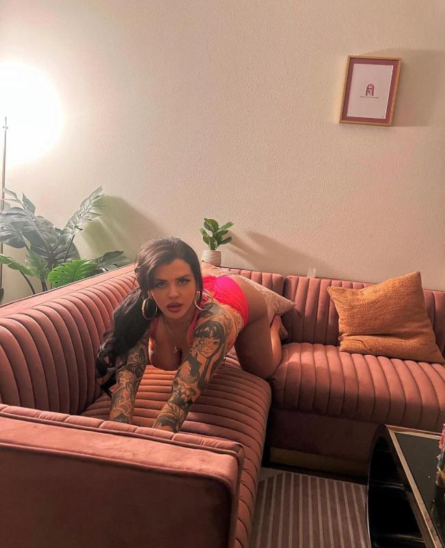 MY WET 💦💦 **** IS READY TO TAKE IN SOME COCK THAT WANT SOME JUICES