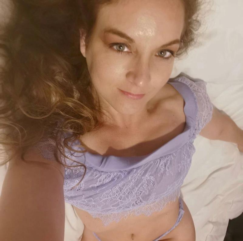 Sex hookup🇨🇦🇨🇦