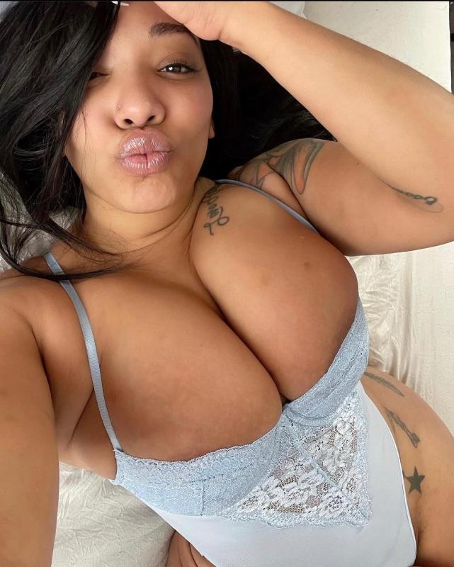SEX HOOKUP 🍑❤️
