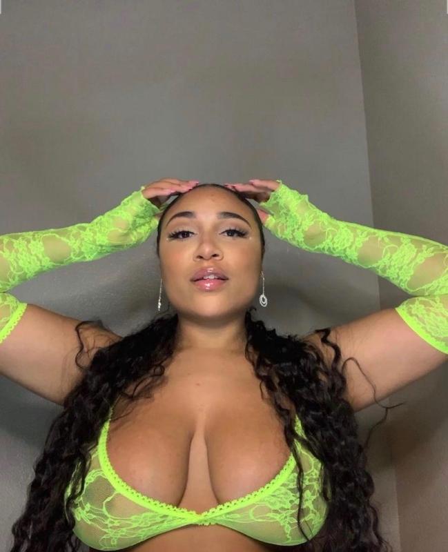 I’m available for hookups 😍😍